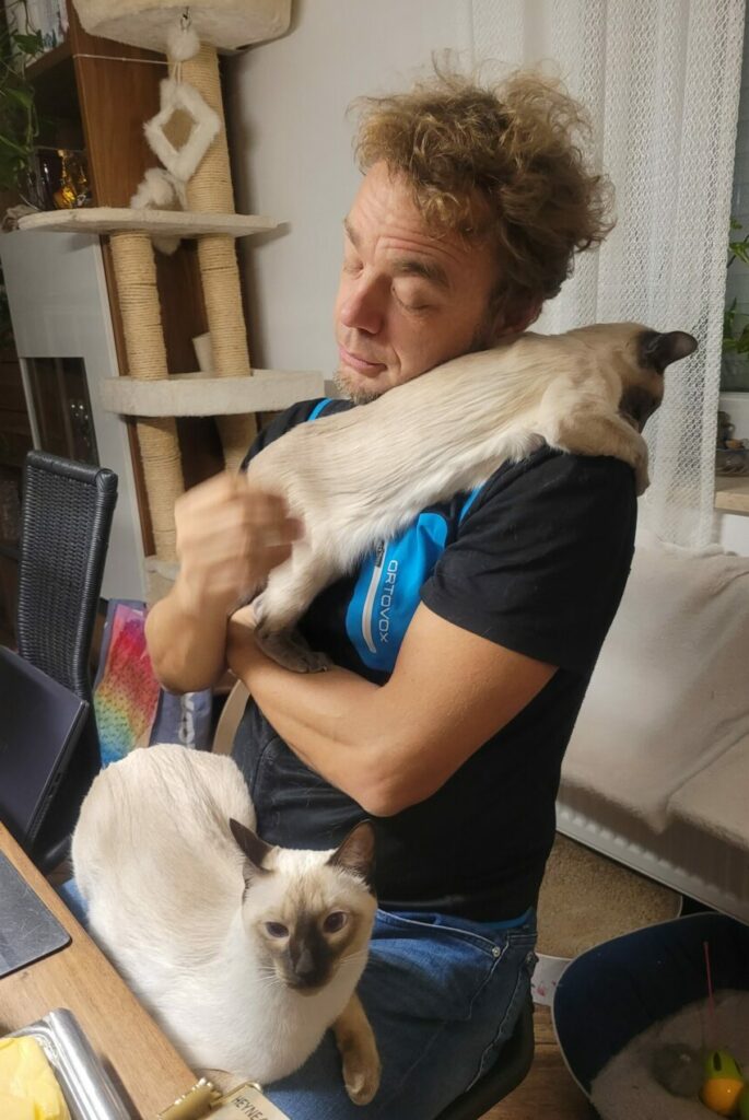 Ruven, Züchter Thai Katzen Magnificent Blue aus Augsburg